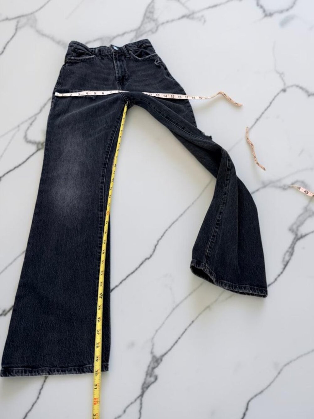 Urban Outfitters BDG High-Waisted Comfort Stretch Flare Jeans Size 26 - Picture 3 of 11